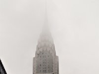 LMG 0018  Crysler Building tra le nuvole