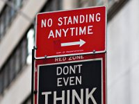 LMG 0097  "Non pensare nemmeno di parcheggiare qui!"